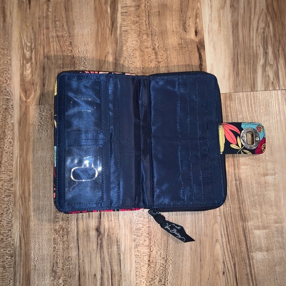 Vera Bradley wallet - Picture 2 of 3